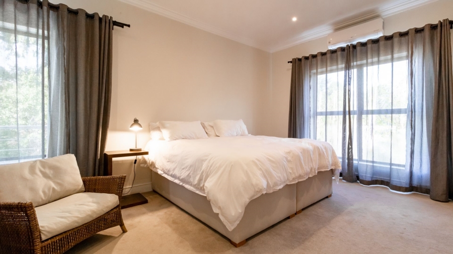 2 Bedroom Property for Sale in Bishopscourt Western Cape
